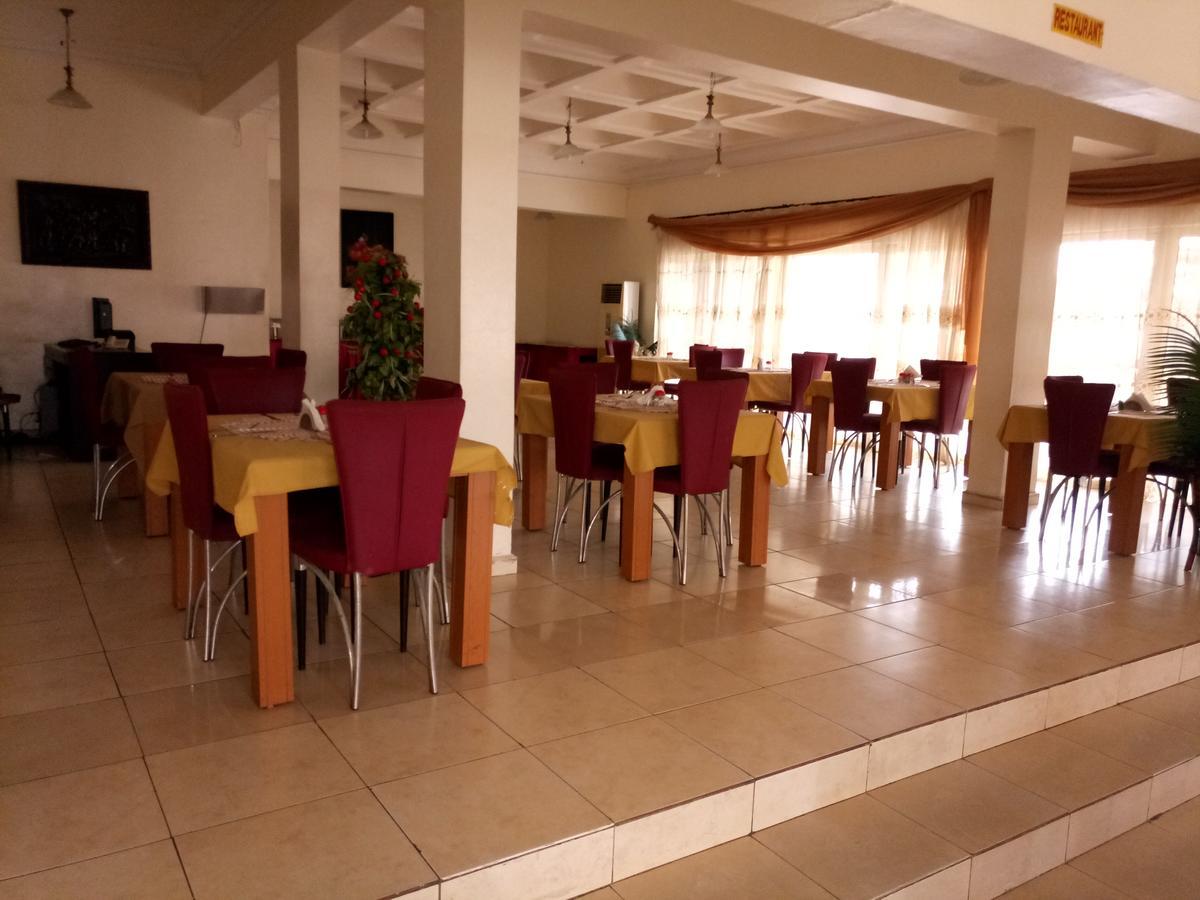 Hotel Benizia Asaba Eksteriør bilde